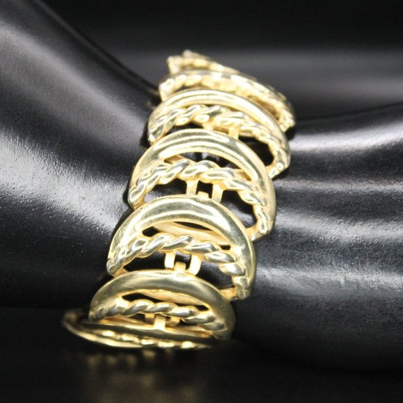 Vintage Crescent Moon Wide Link Panel Bracelet Gold Tone - Picture 5 of 13